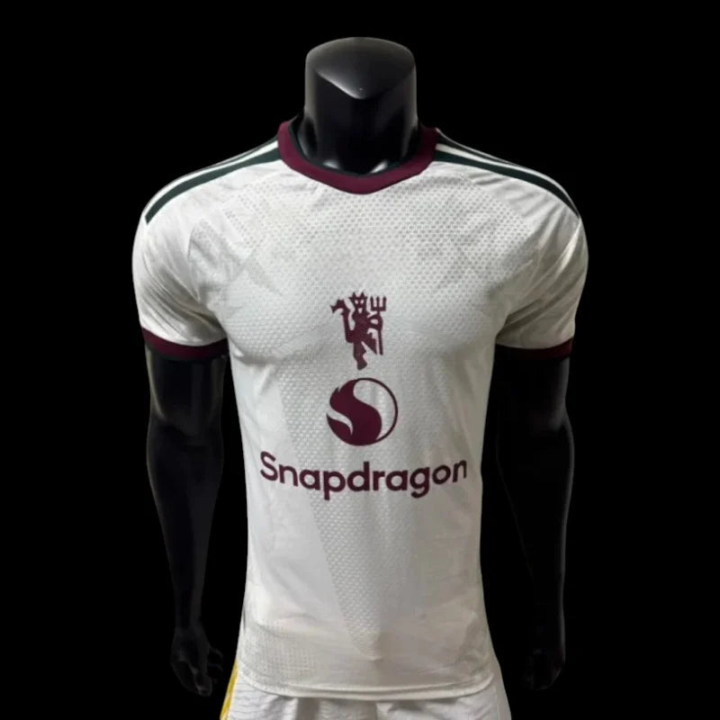 Maillot Manchester United 26/27 version joueur — vue face