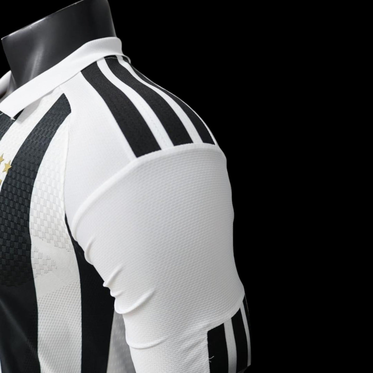 Maillot manches longues Juventus 26/27 version joueur — vue detail