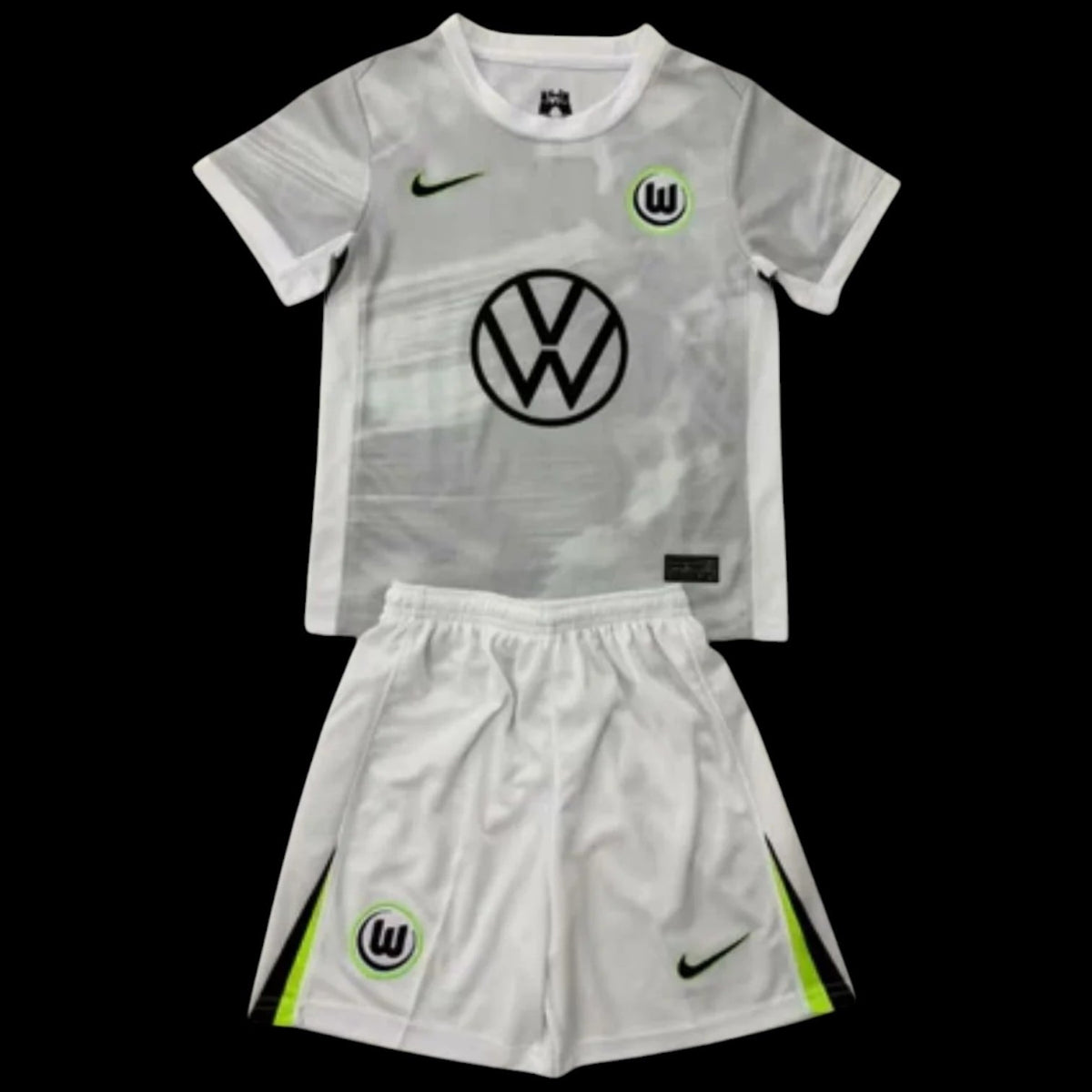 Maillot enfant Wolfsburg 25/26 version fan — vue face