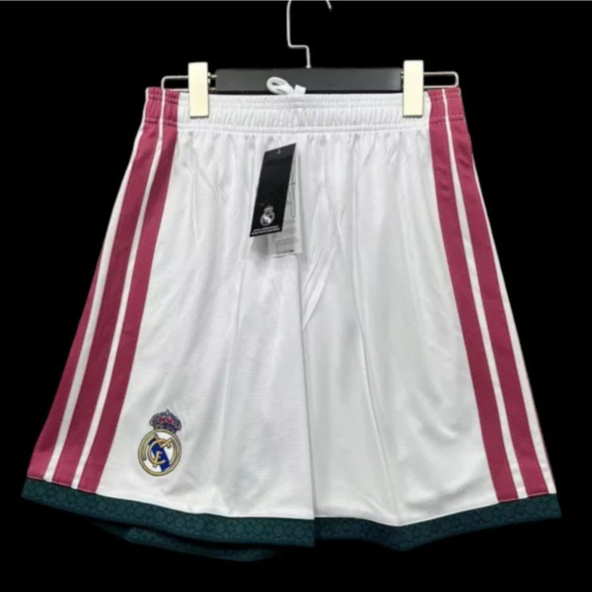 Short Real Madrid 26/27 version fan — vue face