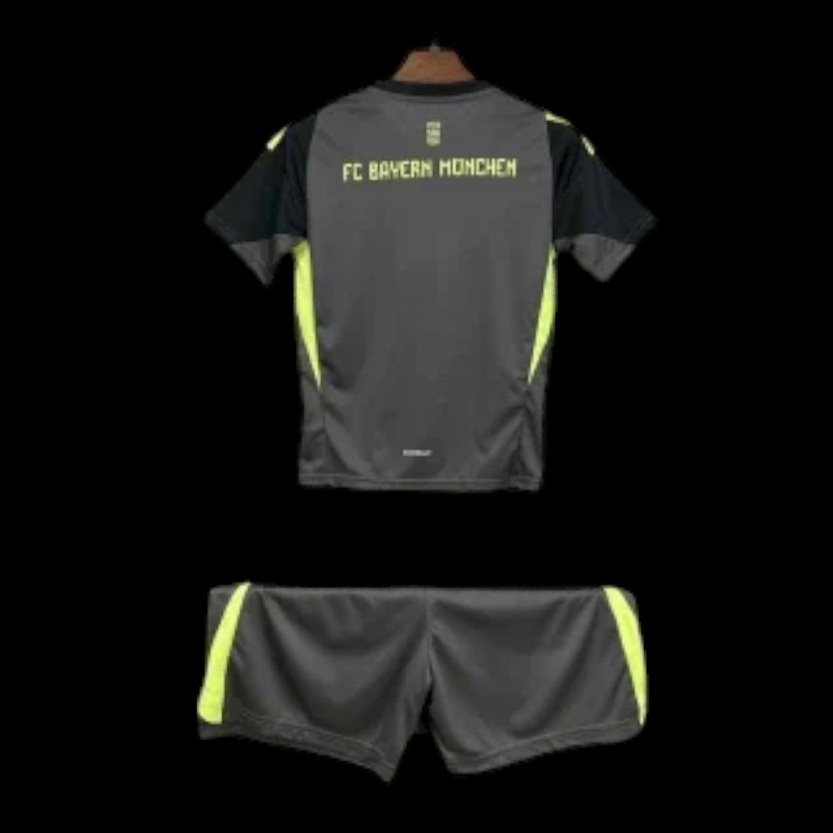 Maillot enfant Bayern Munich 25/26 version fan — vue dos