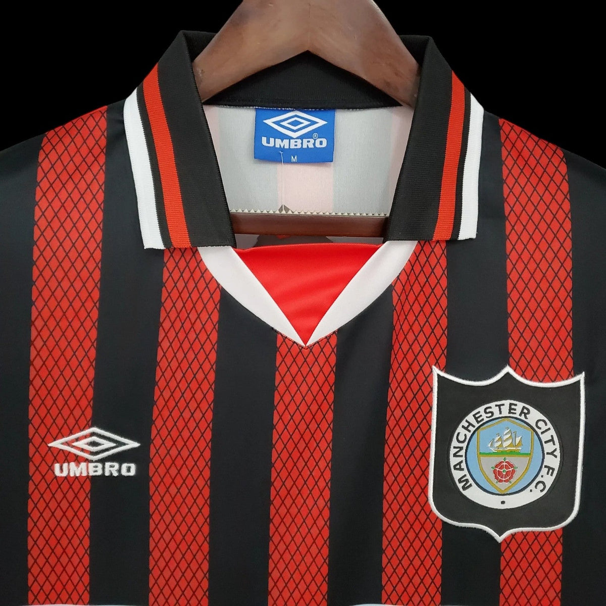 Maillot Manchester City 94/96 version fan — vue detail