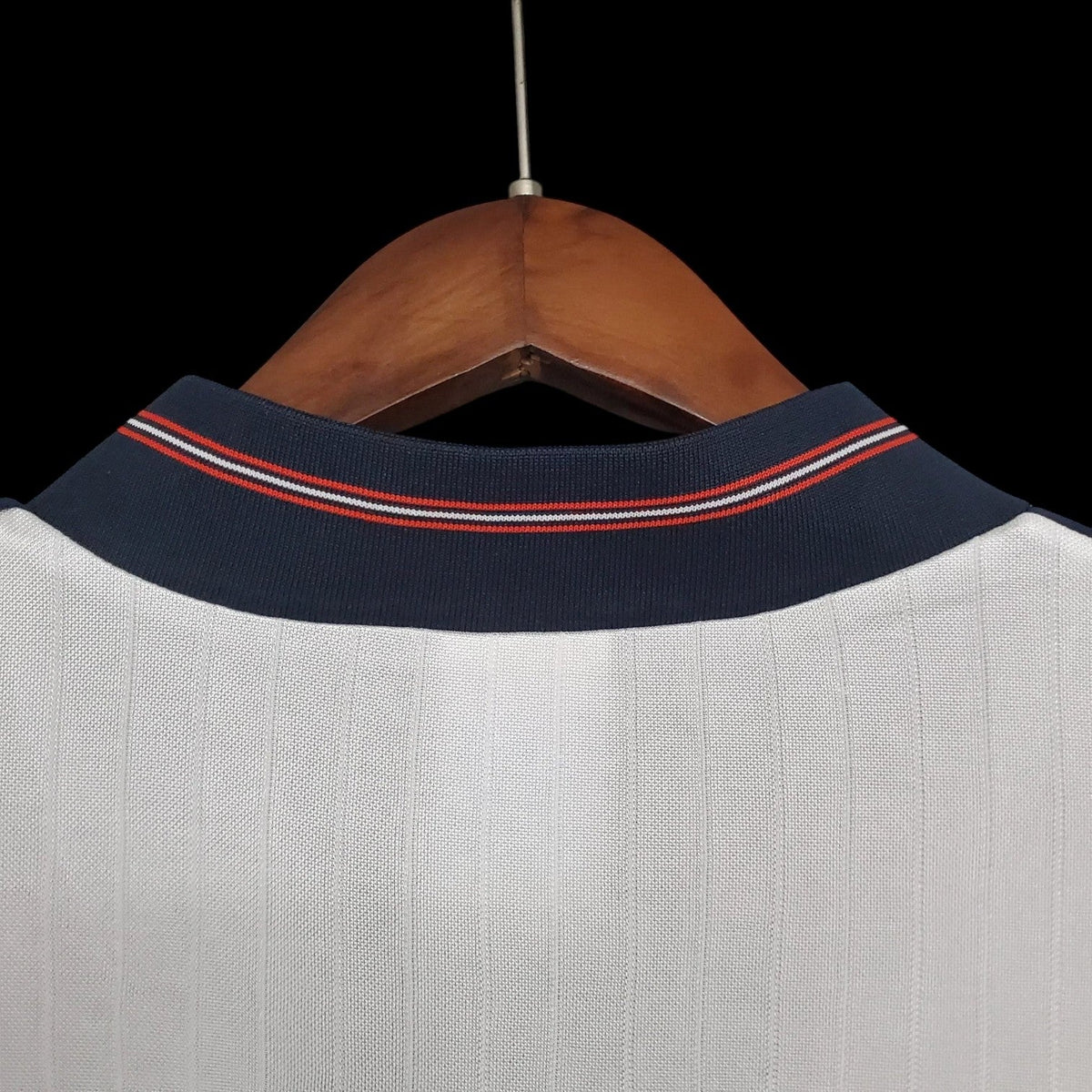 Maillot Angleterre 84/87 version fan — vue detail
