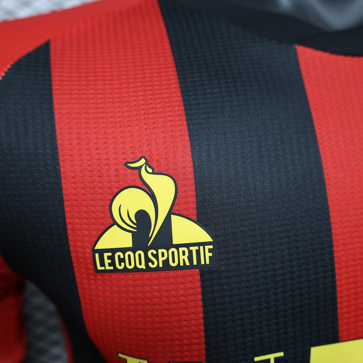 Maillot OGC Nice 24/25 version fan — vue detail