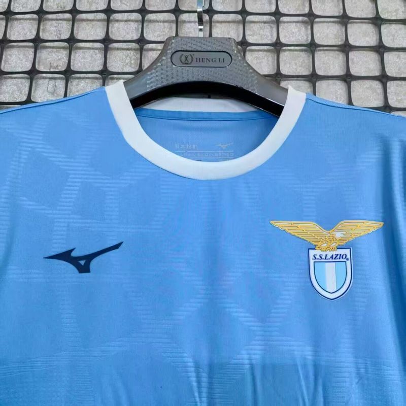 Maillot Lazio Rome 25/26 version fan — vue detail