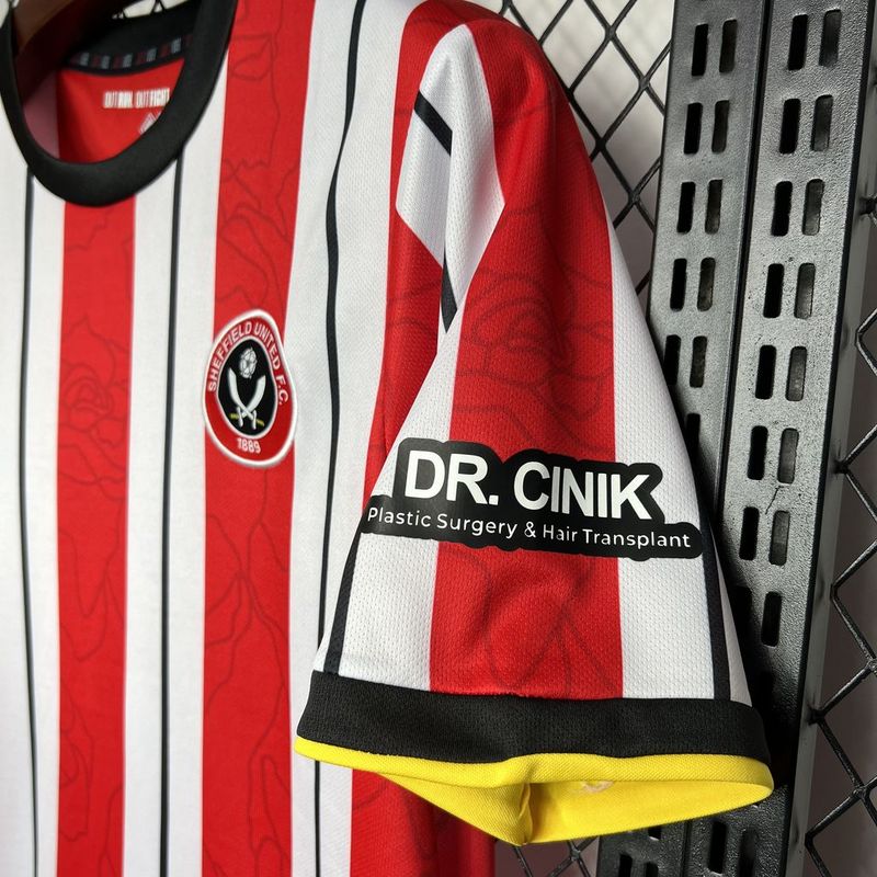 Maillot Sheffield 24/25 version fan — vue detail
