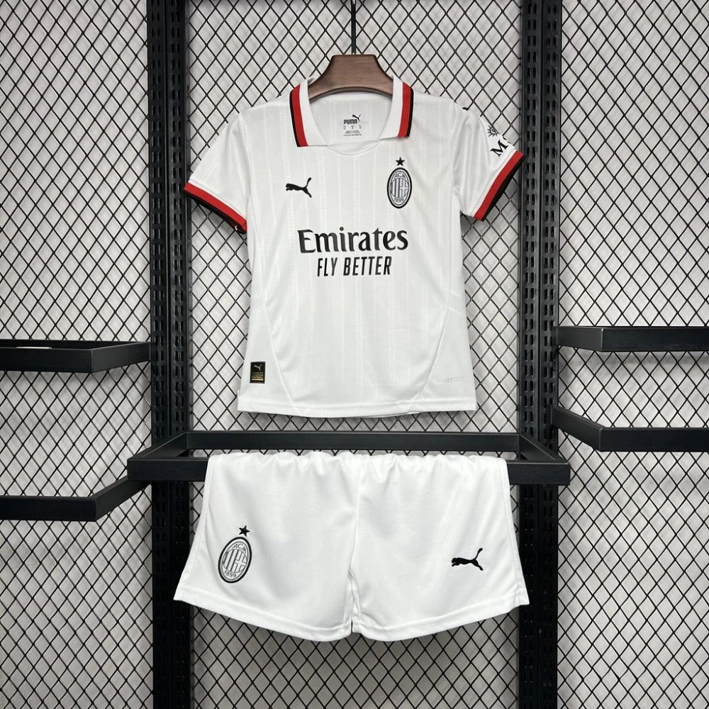 Kit Enfant Milan AC Extérieur 24/25