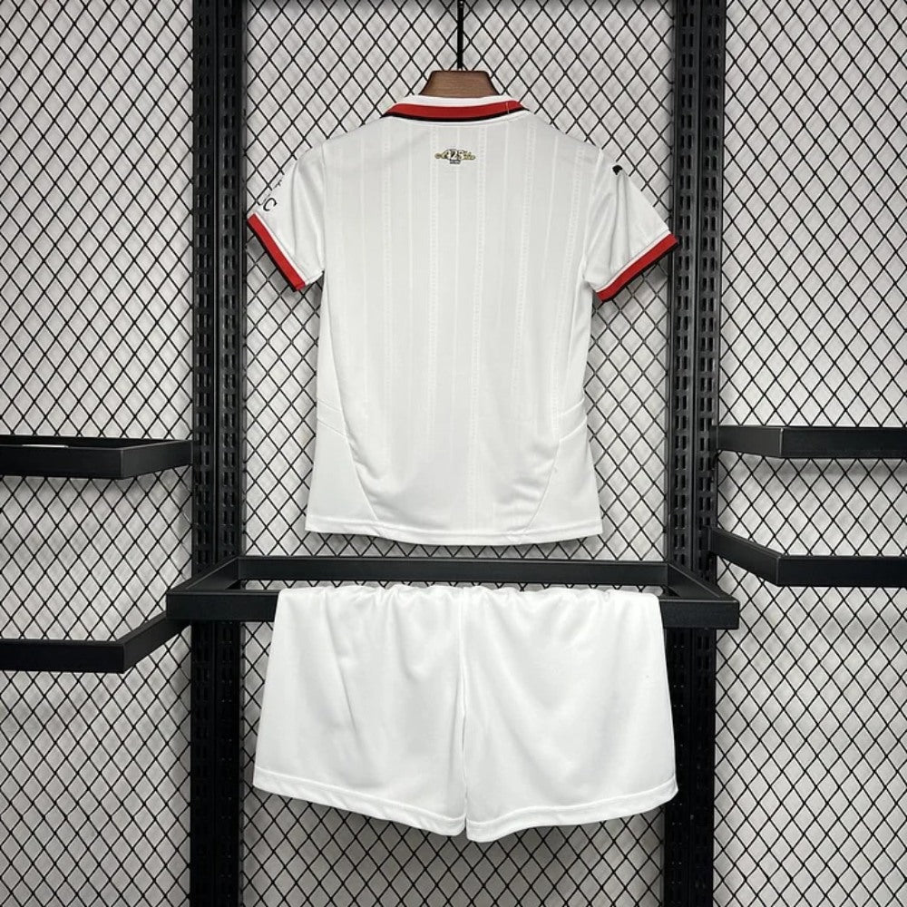 Kit Enfant Milan AC Extérieur 24/25