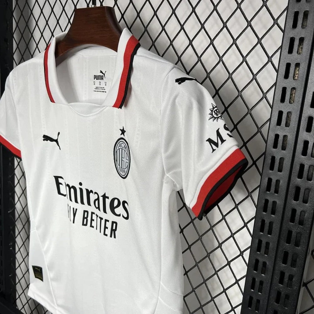 Kit Enfant Milan AC Extérieur 24/25