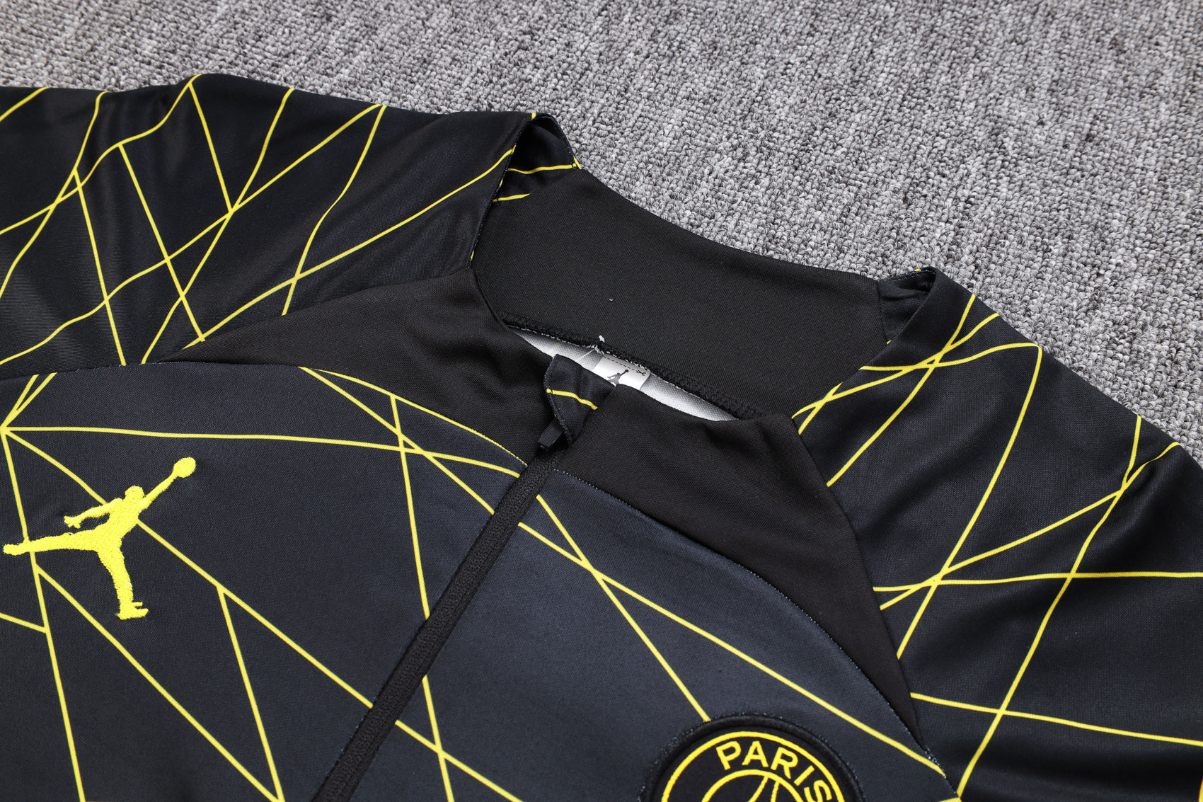 Survet Paris SG Edition Neon Nexus 23/24