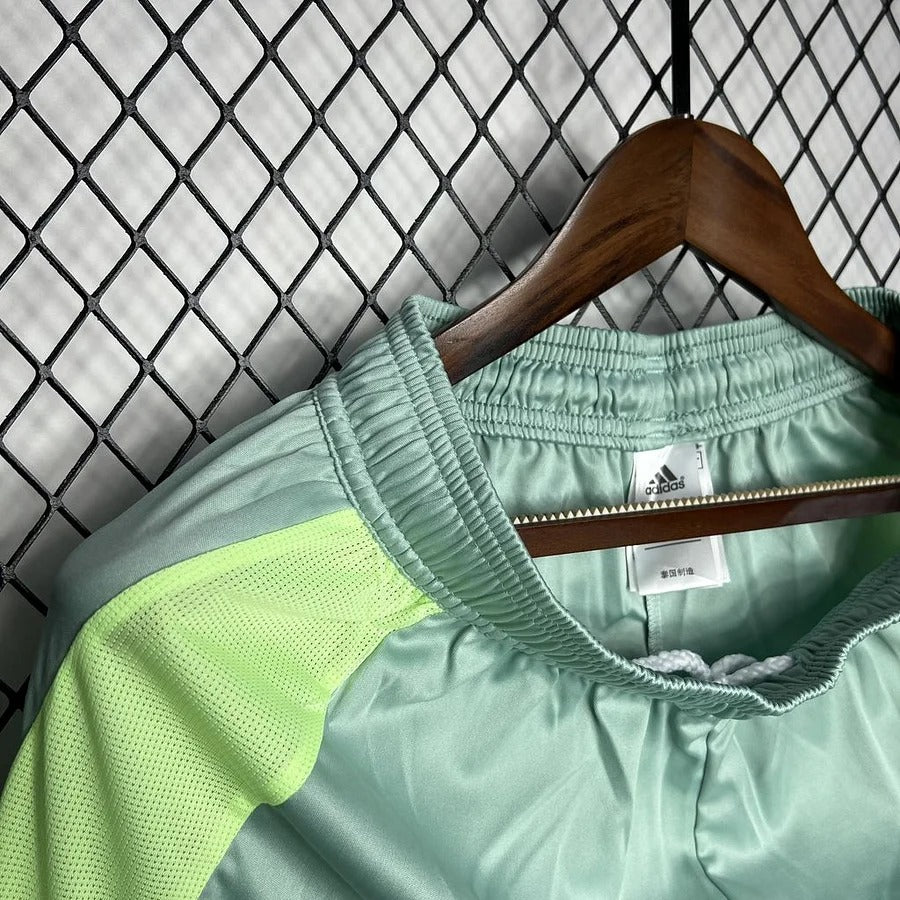 Short Mexique Extérieur 2024