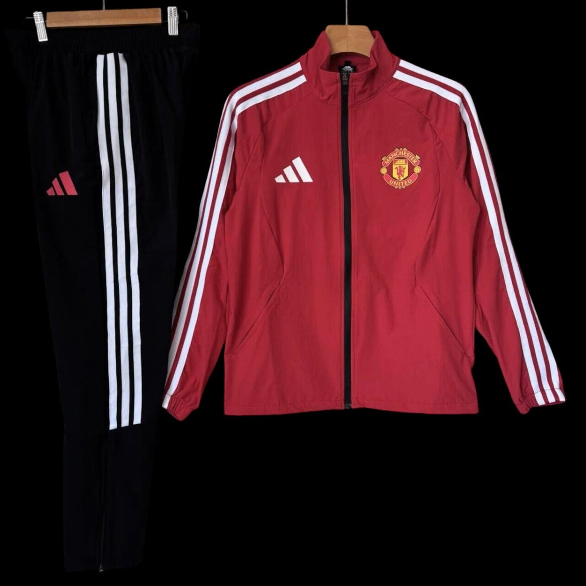 Survêtement Manchester United 26/27 version fan — vue face